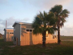 Exterior - Goose Island Flats -The Whistler 1 BR 1BA (Rockport)