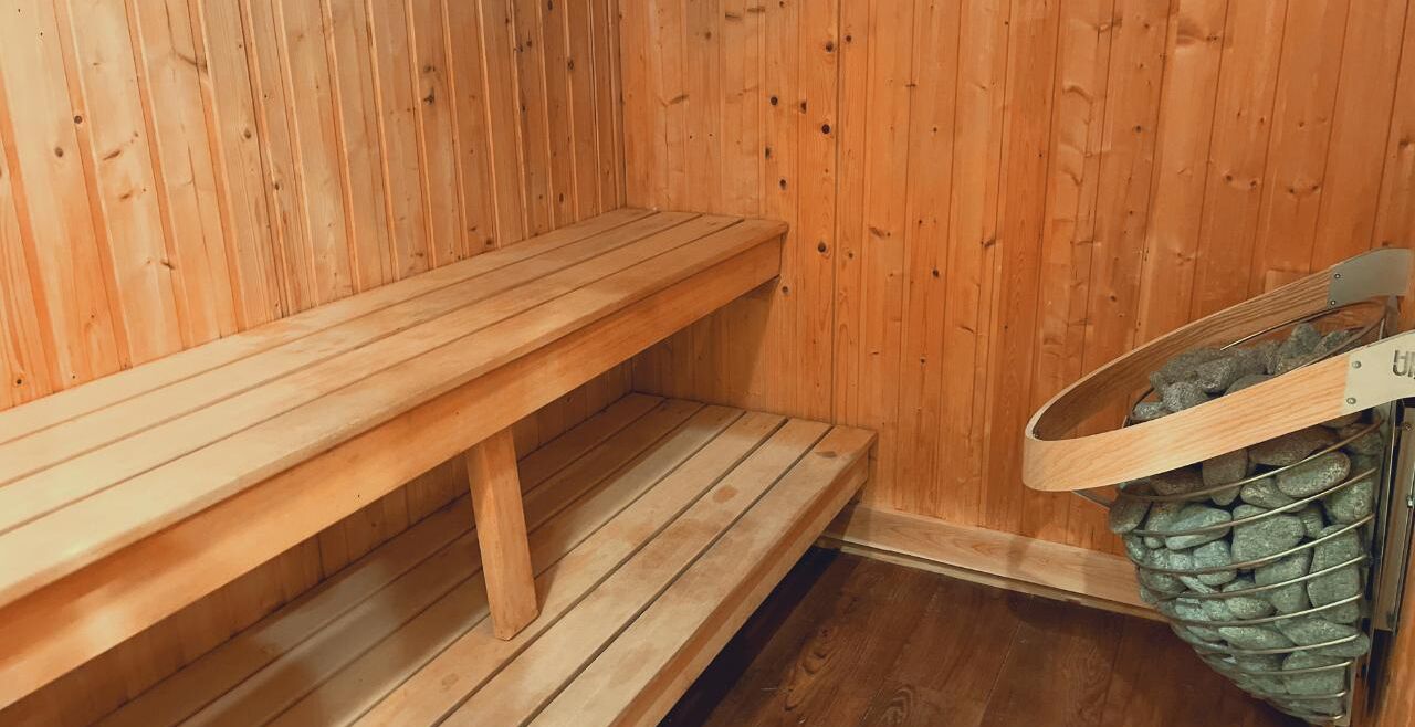 Indoor jacuzzi open year round