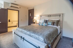 Habitación individual básica | Baño para personas con discapacidad
