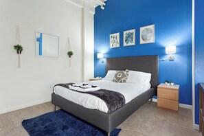 2 soverom, strykejern/-brett, reiseseng for barn og wi-fi