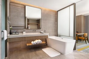 Deluxe Room, 1 King Bed | Bathroom - Hotel Plume Chengdu, Tapestry Collection By Hilton (Chengdu)