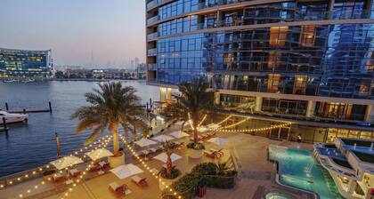 Hilton Dubai Creek Hotel & Residences