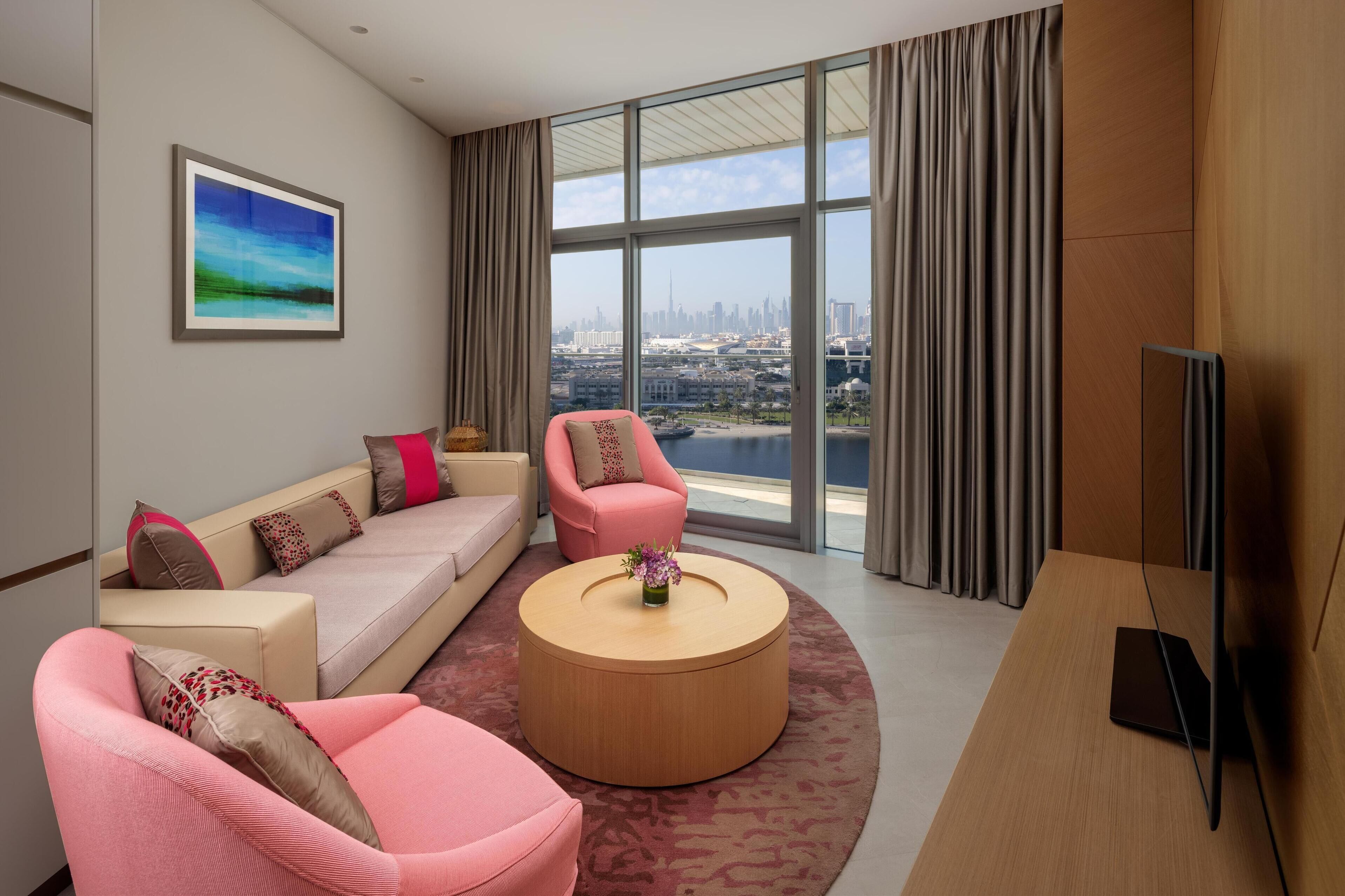 Photo - Hilton Dubai Creek Hotel & Residences