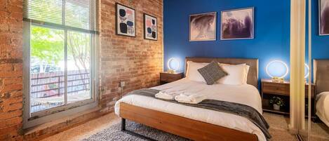 2 chambres, fer et planche à repasser, lit de bébé portatif, Wi-Fi