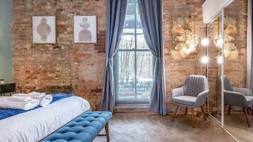 2 bedrooms, iron/ironing board, travel crib, WiFi