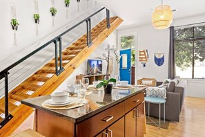 Interior - Uptown 1st Ward | Minutes to Epicentre | Gym-Pool (Charlotte)