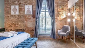 2 habitaciones, tabla de planchar con plancha, cuna de viaje y wifi