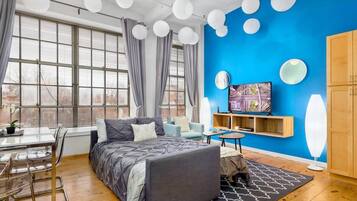 2 bedrooms, iron/ironing board, travel crib, WiFi