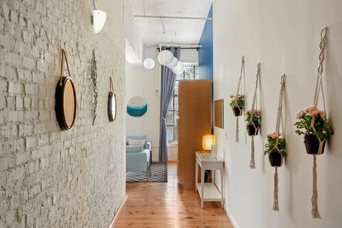 100 Year-Old Historic Brick 2BR Loft High Ceiling5