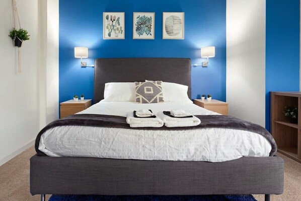 2 bedrooms, iron/ironing board, WiFi, bed sheets