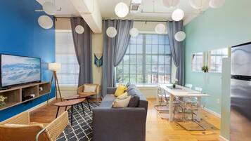 Televisor i oficines