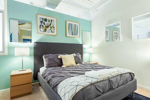 2 makuuhuonetta, silitysrauta/-lauta, vauvan matkasänky, Wi-Fi