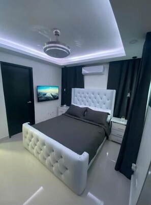 3 Schlafzimmer, Schreibtisch, Reisekinderbett, kostenloses WLAN