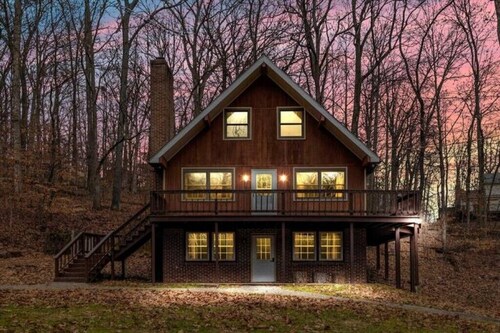 Get a Away" Chalet in Fairfield 3BDR

