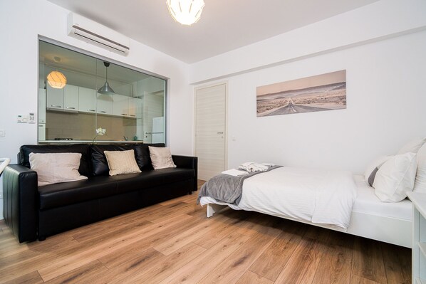 1 bedroom, iron/ironing board, WiFi, bed sheets