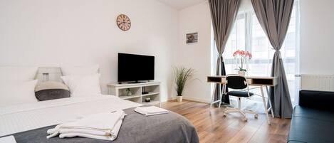 1 bedroom, iron/ironing board, WiFi, bed sheets