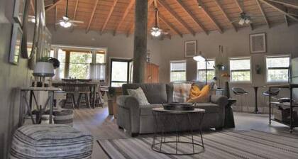 Rustic Modern Cabin at Jadon's Pond