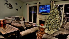 TV connectée, cheminée, jeux vidéo