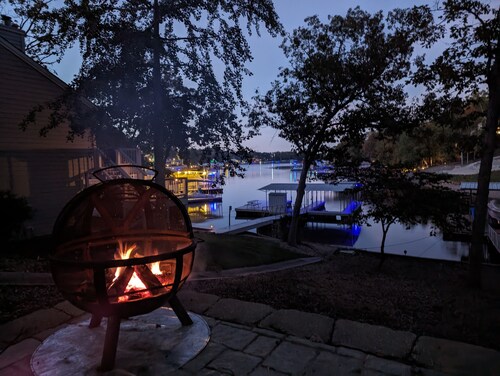 Private Serene Lakefront Home w/Hot Tub, Amazing View, Private Dock, Boat Rental