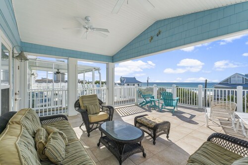 Spectacular Gulf Views w/ Private Pool! Remarkable 3BR 3.5ba Bedding for 12!