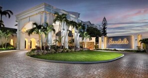 Property grounds - COMPLimentary CAR! Casa Del Mar! (New Providence)