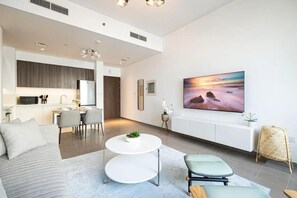 Living area - Beautiful 1BR Condo -Dubai Hills (دبي)