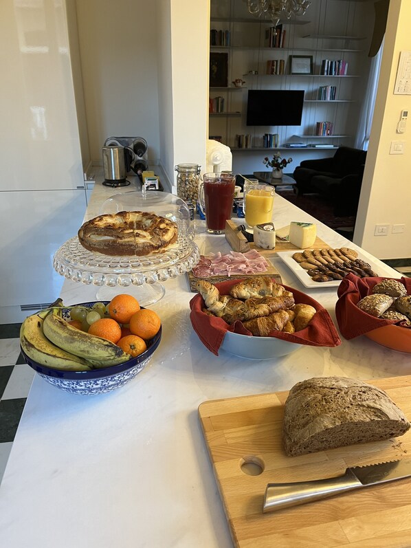 Free daily buffet breakfast - Villa Giulia BnB (Viareggio)