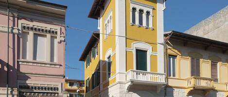 Façana frontal de l'allotjament