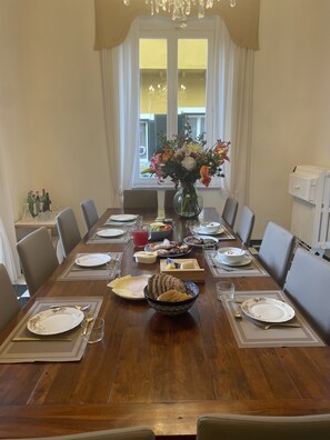 Free daily buffet breakfast  - Villa Giulia BnB (Viareggio)