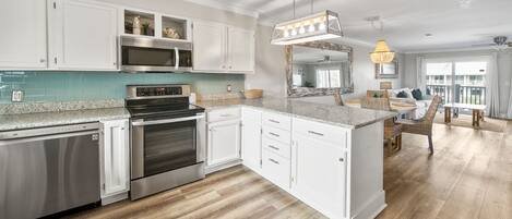 Townhome, Multiple Beds, Patio, Pool View | Private kitchen | Fridge, microwave, oven, stovetop