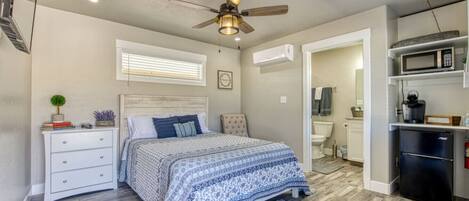 1 chambre, bureau, lit parapluie, Wi-Fi gratuit