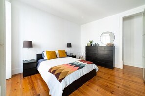 2 bedrooms, iron/ironing board, free WiFi, bed sheets - Bright, central, spacious apartment with city and river view
 (Lisboa)