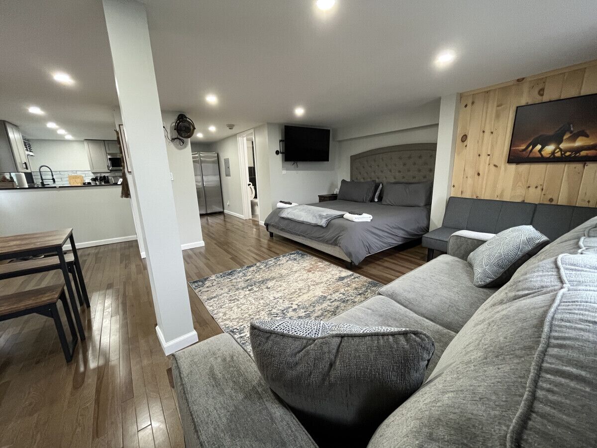 9 bedrooms, desk, WiFi