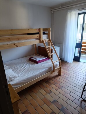 Economy Double Room | Premium bedding, soundproofing, bed sheets - La Mansio de Bons (Les Deux Alpes)