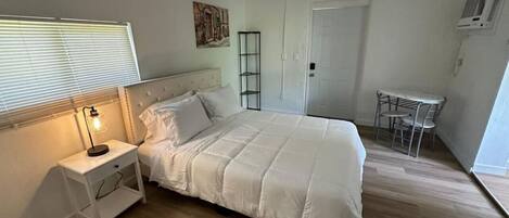 1 chambre, bureau, Wi-Fi, literie fournie