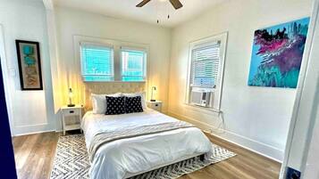 1 bedroom, desk, iron/ironing board, WiFi