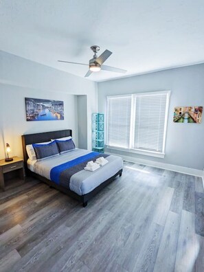 1 bedroom, desk, iron/ironing board, WiFi