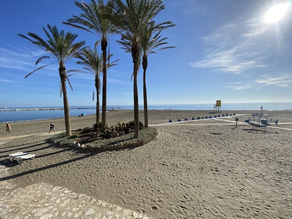 Beach towels - Sunny Apartment with 40 m² Terrace, Sea & Golf Views – Benalmádena Costa (Benalmadena)