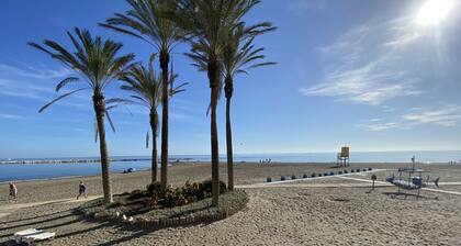 Sunny Apartment with 40 m² Terrace, Sea & Golf Views – Benalmádena Costa