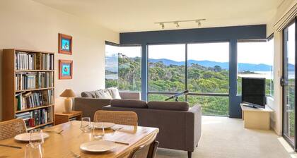 Redbill Beach House - Freycinet Holiday Houses