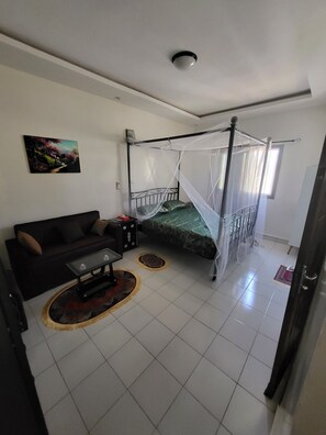 Interior - Travel to Senegal in a beautiful furnished and equipped apartment (Dakar)