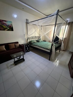 1 bedroom, iron/ironing board, free WiFi, bed sheets