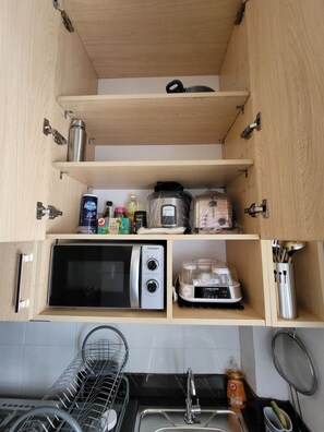 Fridge, microwave, oven, stovetop - Travel to Senegal in a beautiful furnished and equipped apartment (Dakar)