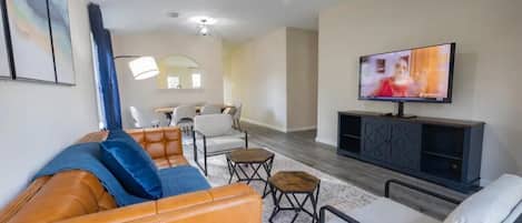 Smart TV, stereo