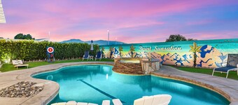 Desert Sunsation: Pool, Spa, FirePit, Bar, Arcade!