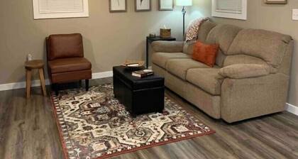 McClusky Trail Guesthouse
Convenient Access to Jerseyville, Grafton & Alton
