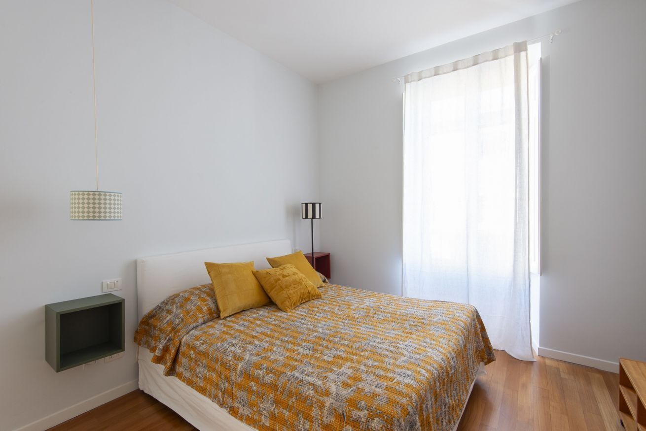 3 habitaciones, tabla de planchar con plancha, wifi y ropa de cama 