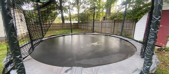 Serenity on over an acre easy access to 311/HPU