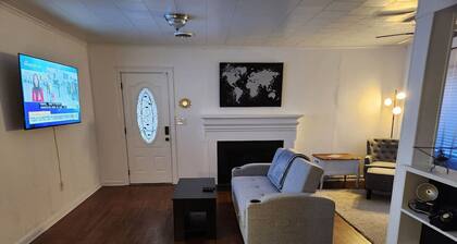 Serenity on over an acre easy access to 311/HPU