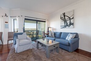 Smart-TV, Kamin, Tischfußball